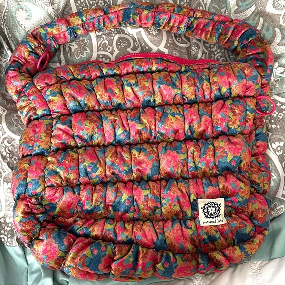 Natural Life Large Puffy Velvet Fit-It-All Bag Calico Floral Shoulder Hobo NEW - Picture 2 of 4